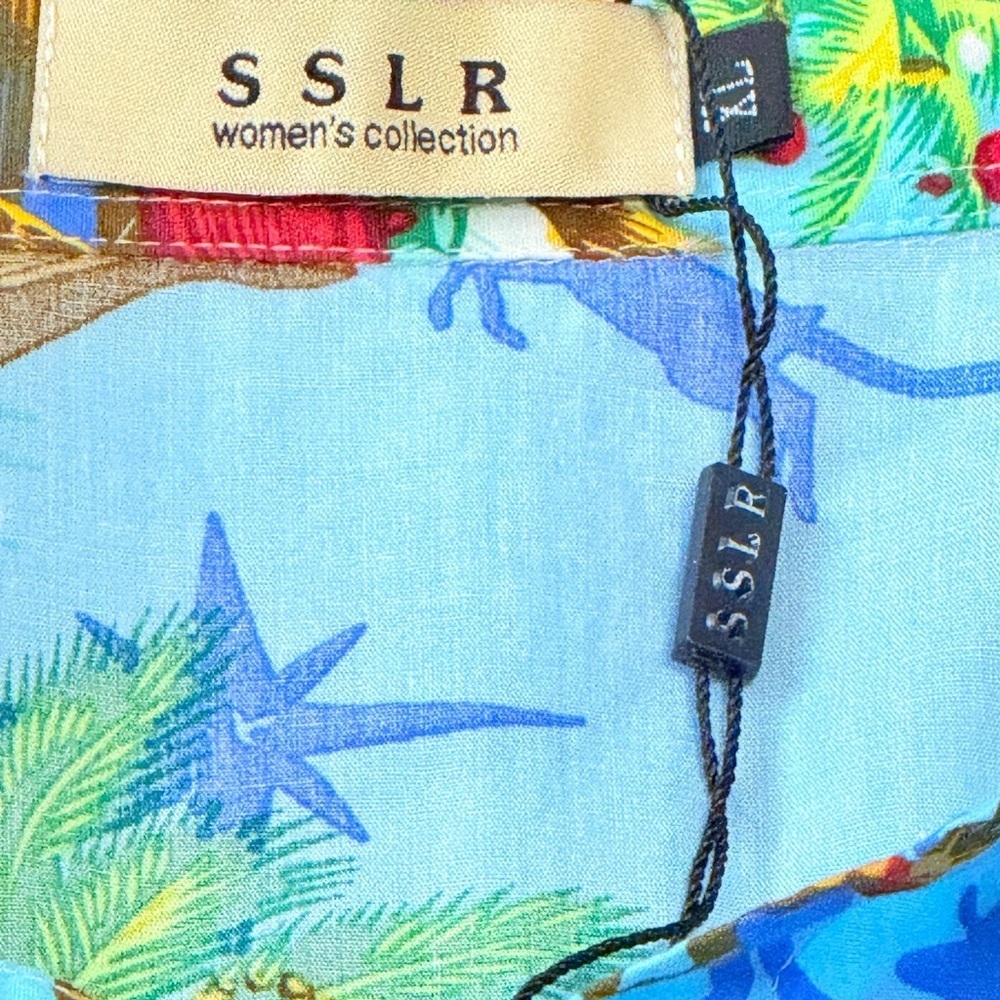 Hawaiian Christmas Womens Shirt - Picture 6 of 16